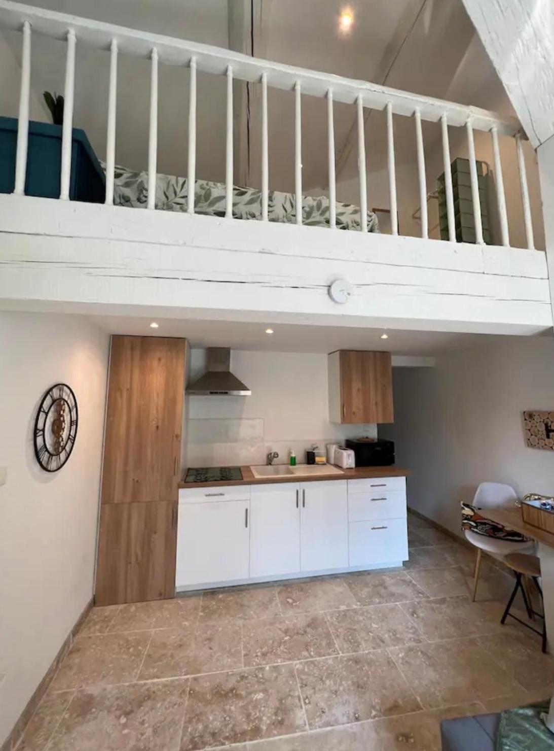 Duplex A 2 Pas De La Vielle Ville D Avignon Exterior photo